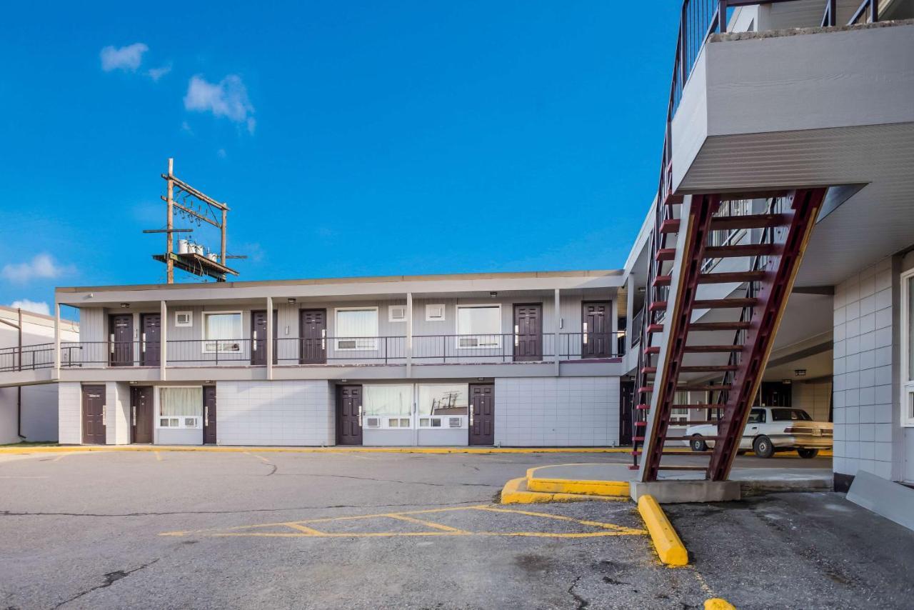 Motel 6-Fort St. John, Bc Екстериор снимка
