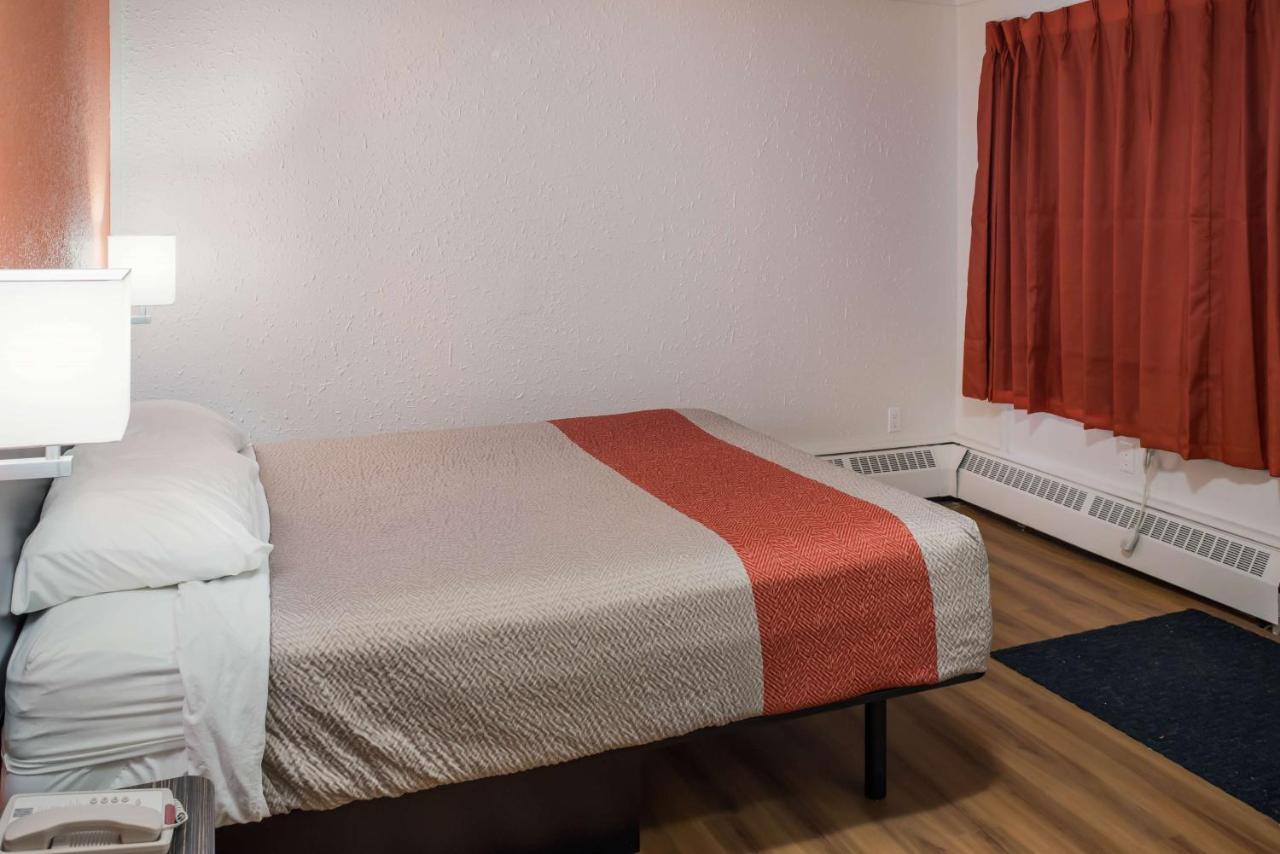 Motel 6-Fort St. John, Bc Екстериор снимка
